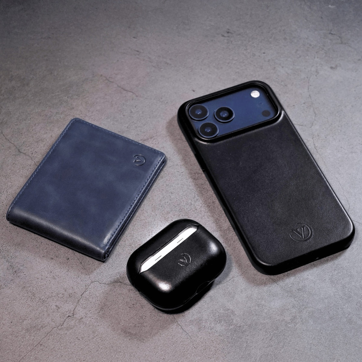 iPhone 17 Series Vantage Leather Case