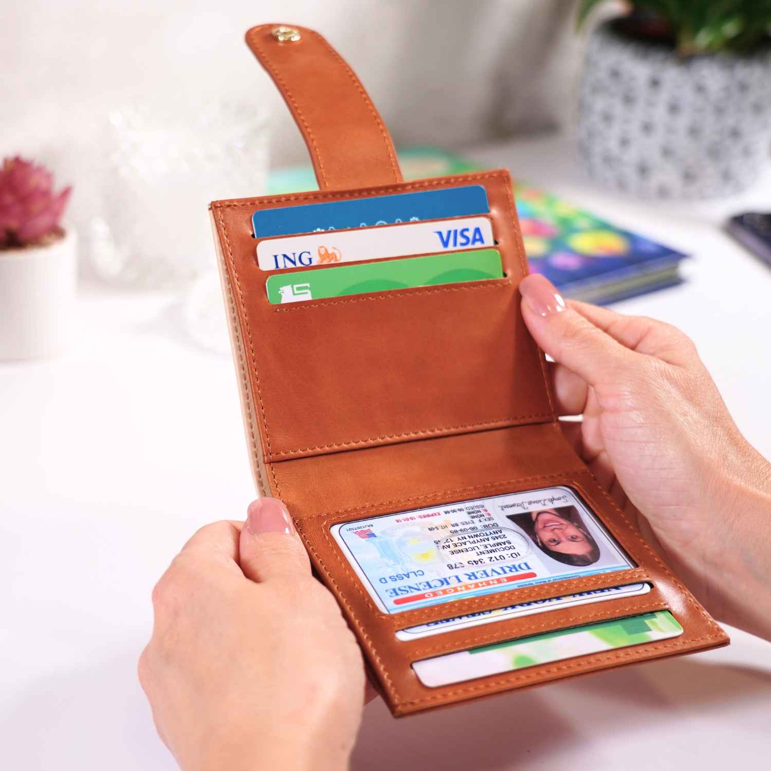 Best RFID Leather Wallet for Women – Valor VN800 Leather Wallet