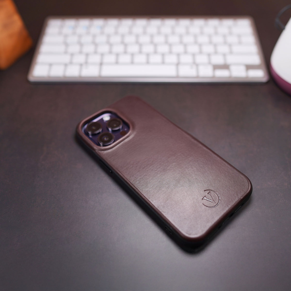iPhone 14 Series Elite Leather Case
