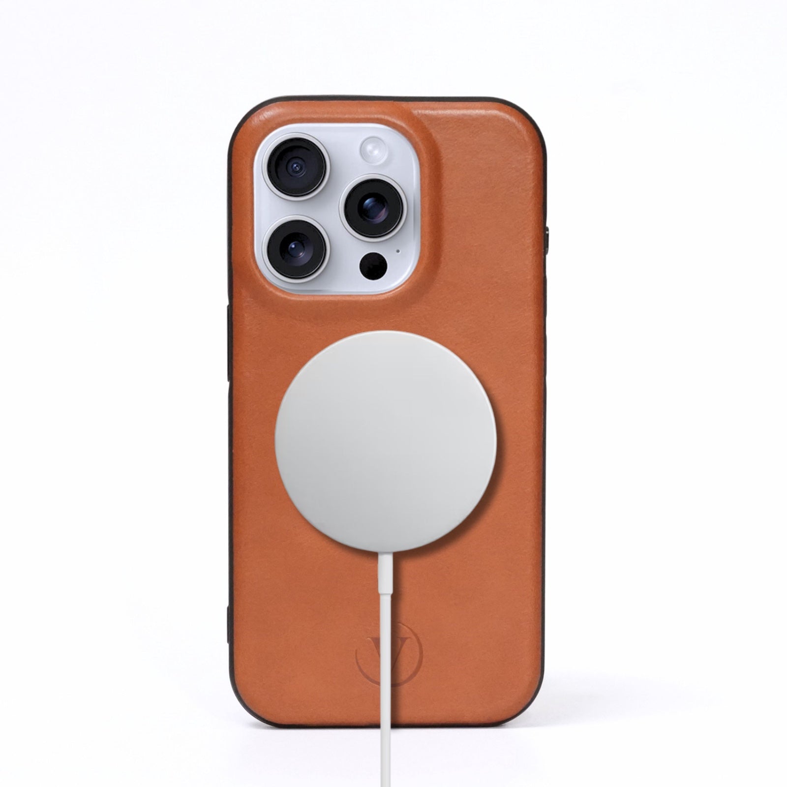 イルビゾンテ　LEATHER SOFT CASE for iphone15 イル ビゾンテ〕LEATHER SOFT CASE for iPhone 15発売のお知らせ