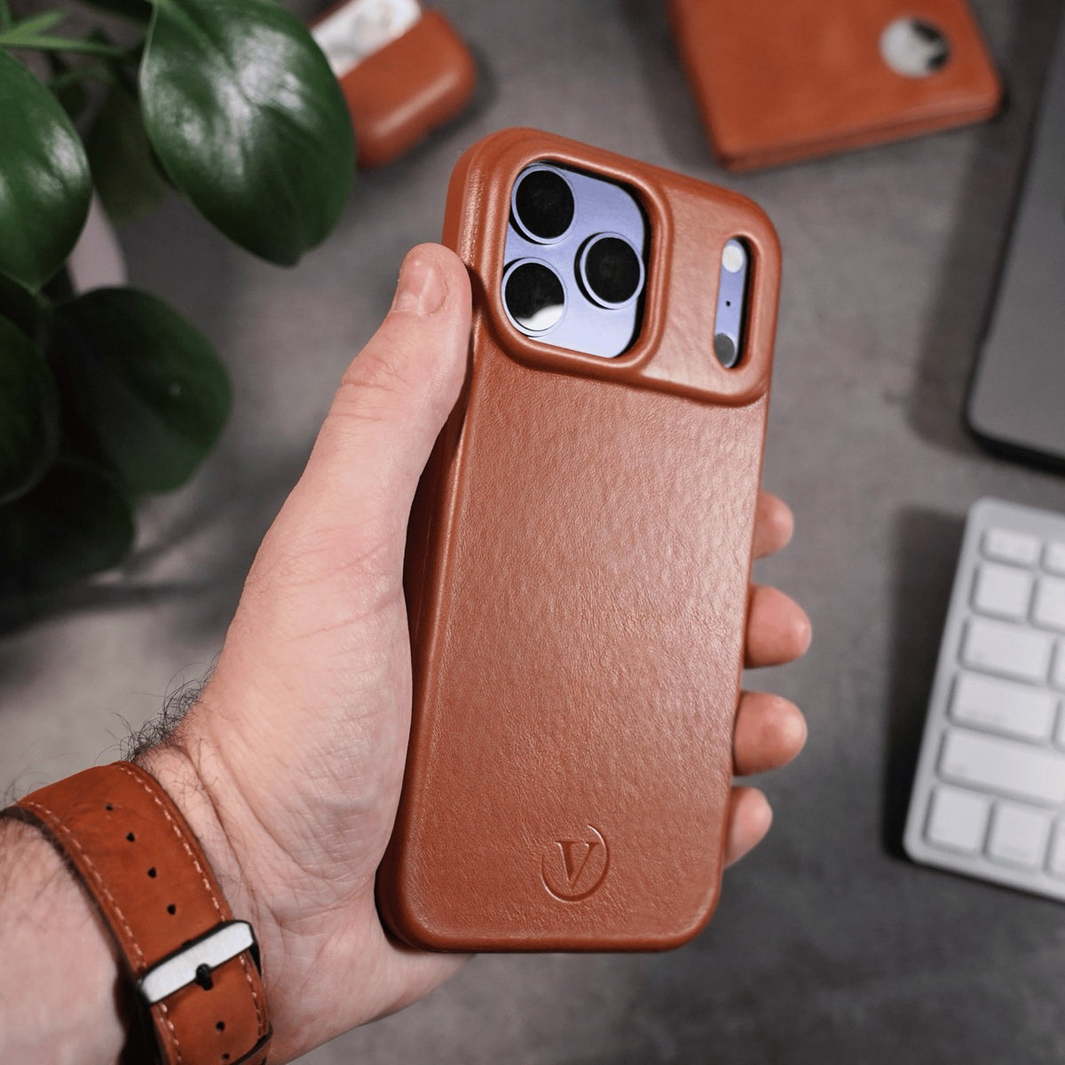 iPhone 17 Series Elite Leather Case