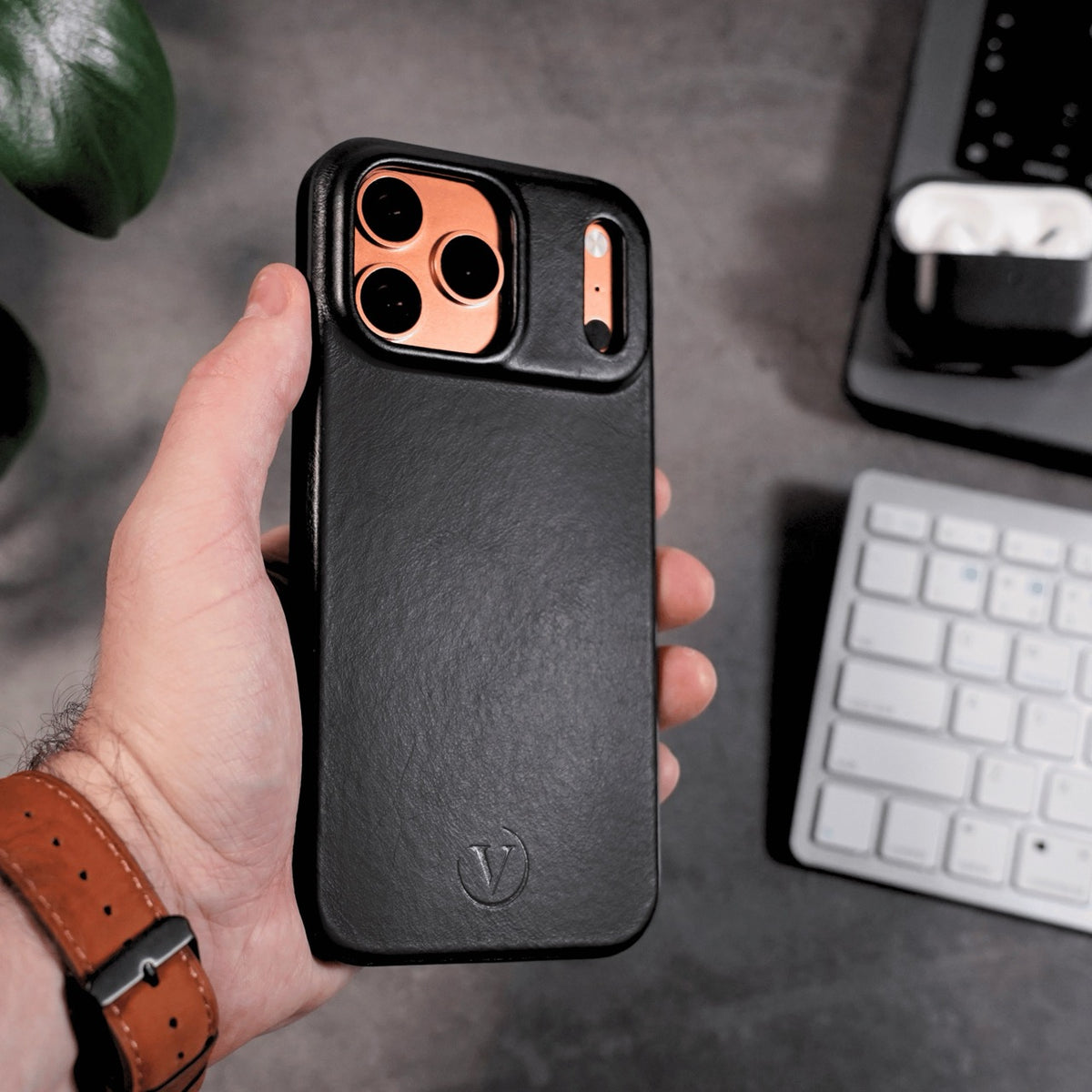 iPhone 17 Series Elite Leather Case