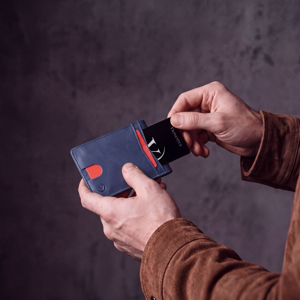 Supreme Smart VN400 AirTag Wallet