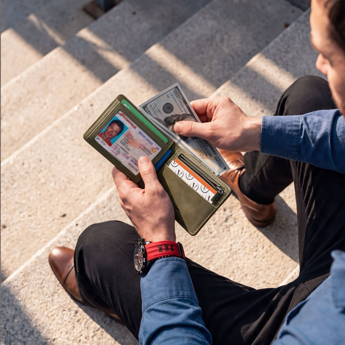 Supreme Smart VN400 AirTag Wallet