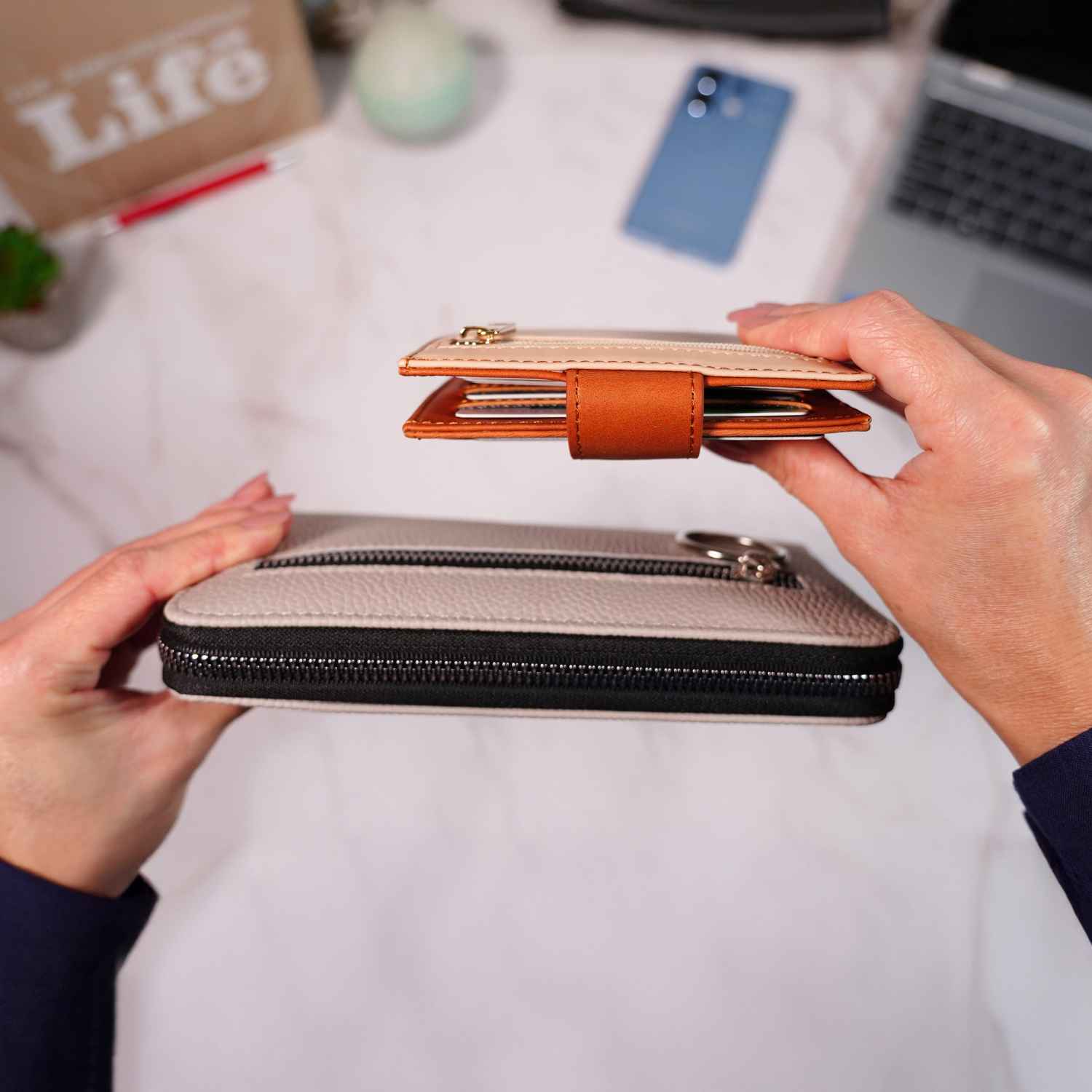Women's AirTag Wallet Deluxe Smart VN300 – Vionentus