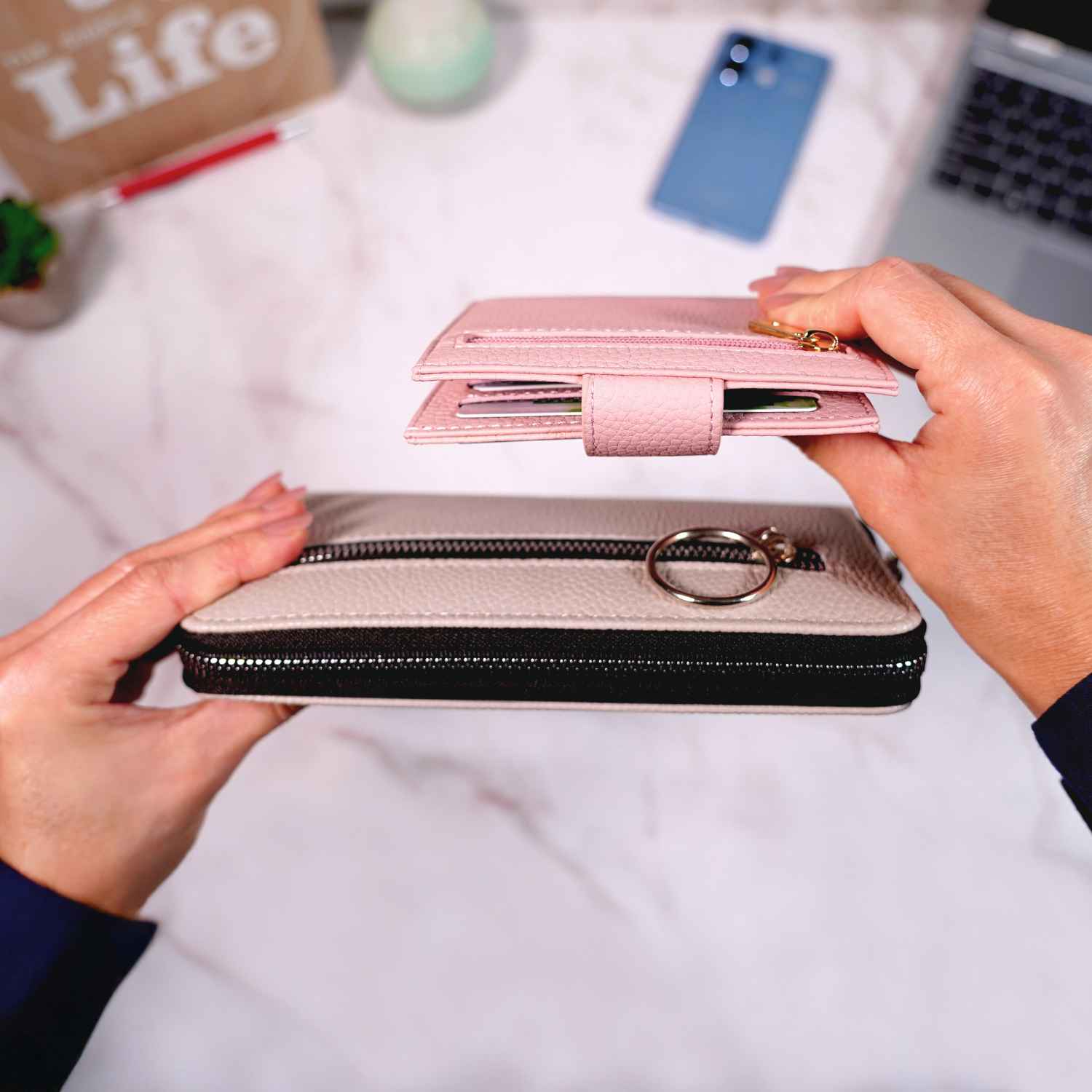 Women's AirTag Wallet Deluxe Smart VN300 – Vionentus
